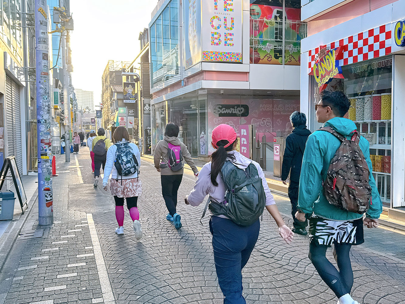 Sunrise to Sunset Walk / SNS